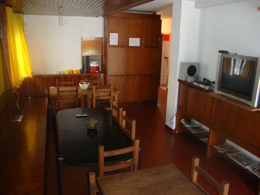 El Intercultural Hostel La Plata Esterno foto